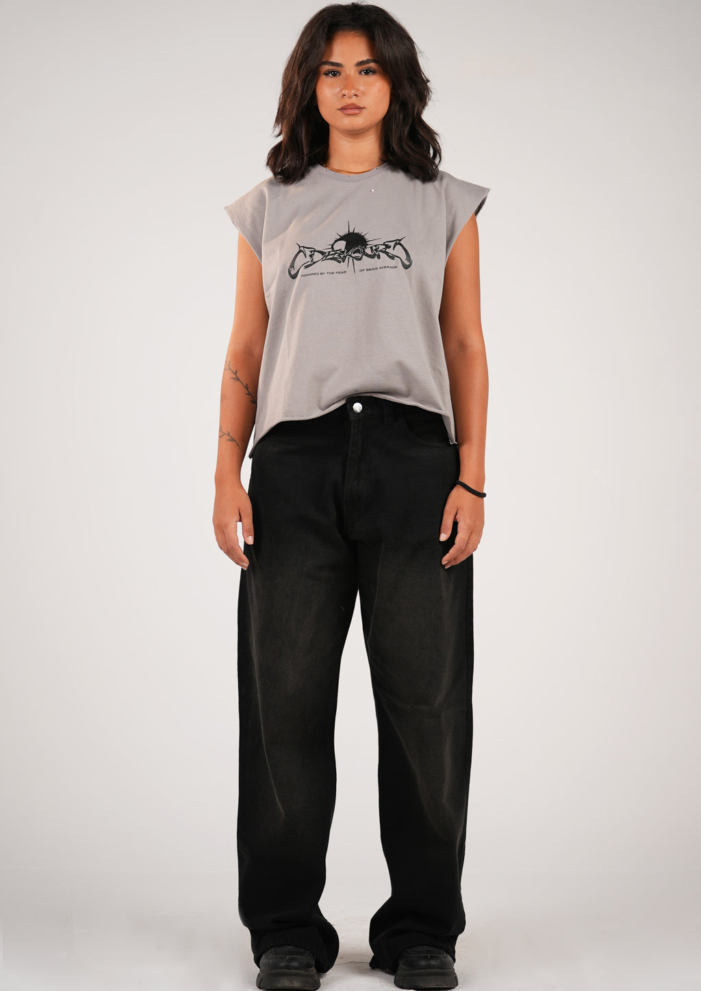 DEVOUR TEE